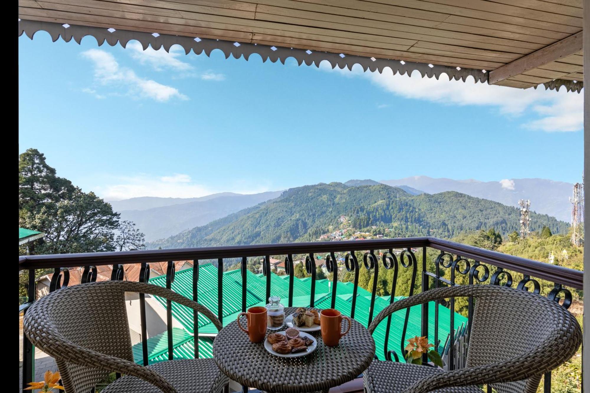 สเตอร์ลิง ดาร์จีลิง Hotel ภายนอก รูปภาพ